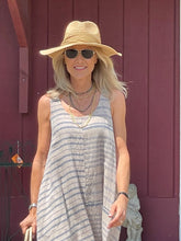 Bo-ho beautiful linen maxi dress